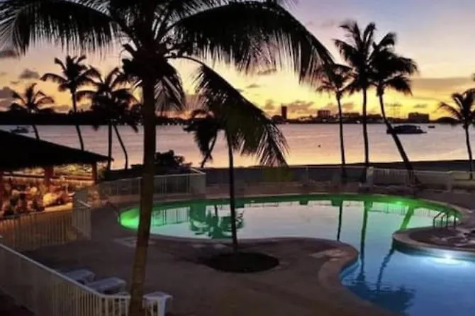 Appartement Spacieux Au Village Du Flamboyant Baie Nettle Sint Maarten